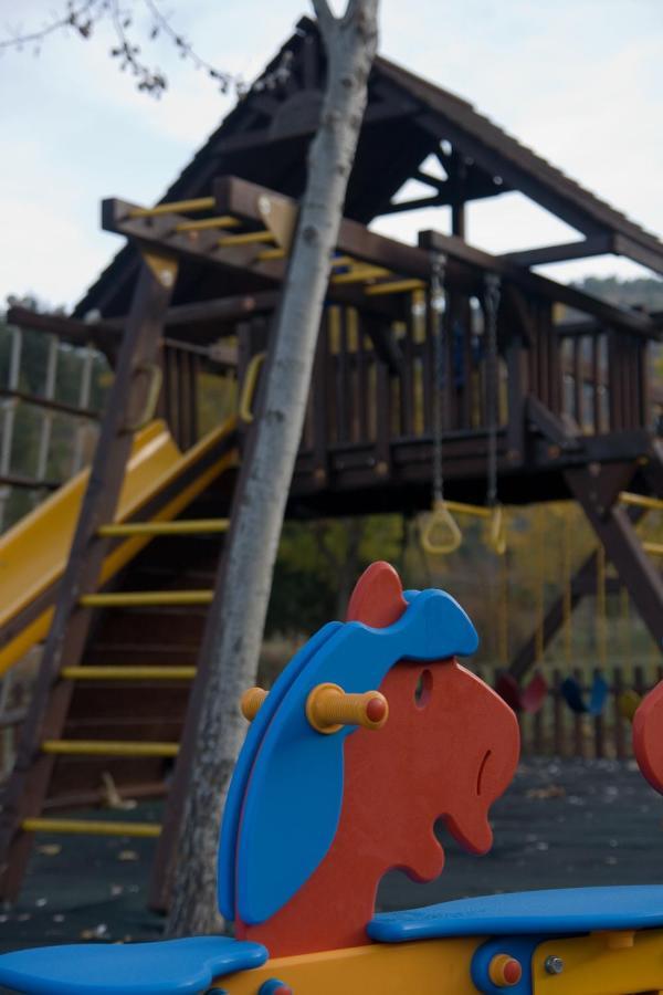 Cabanas De Javalambre カマレラ・デ・ラ・シエラ エクステリア 写真